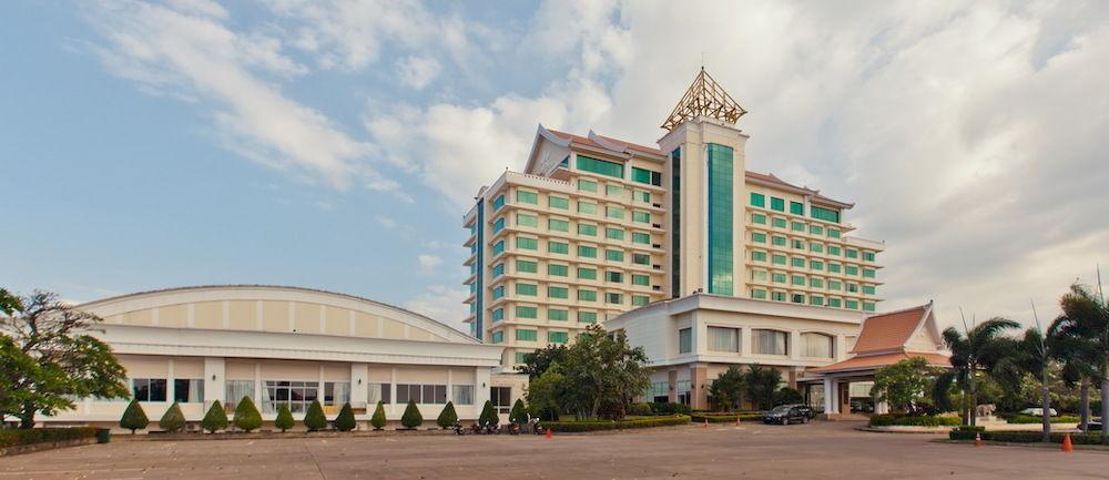 Champasak Grand Hotel Паксе Екстериор снимка