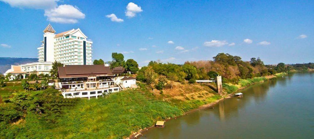 Champasak Grand Hotel Паксе Екстериор снимка