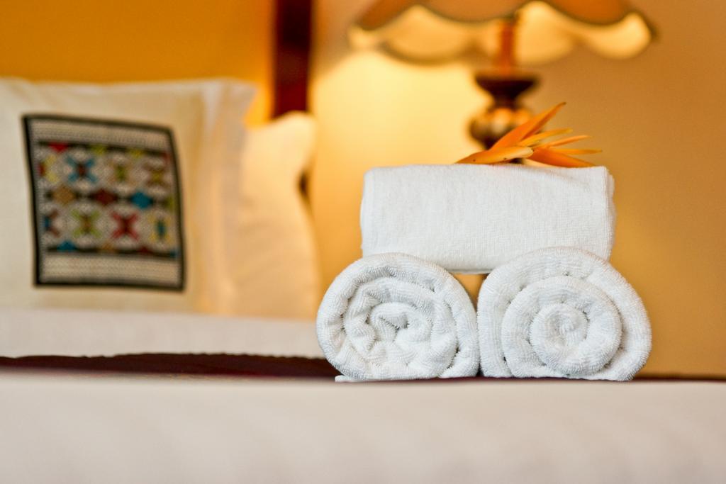Champasak Grand Hotel Паксе Екстериор снимка