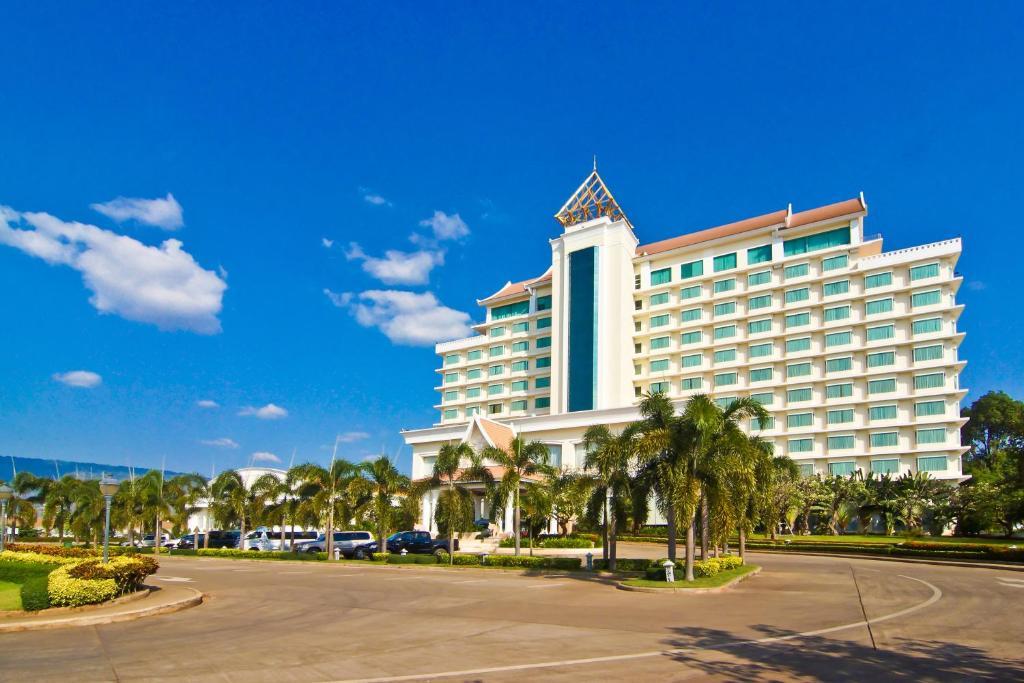 Champasak Grand Hotel Паксе Екстериор снимка